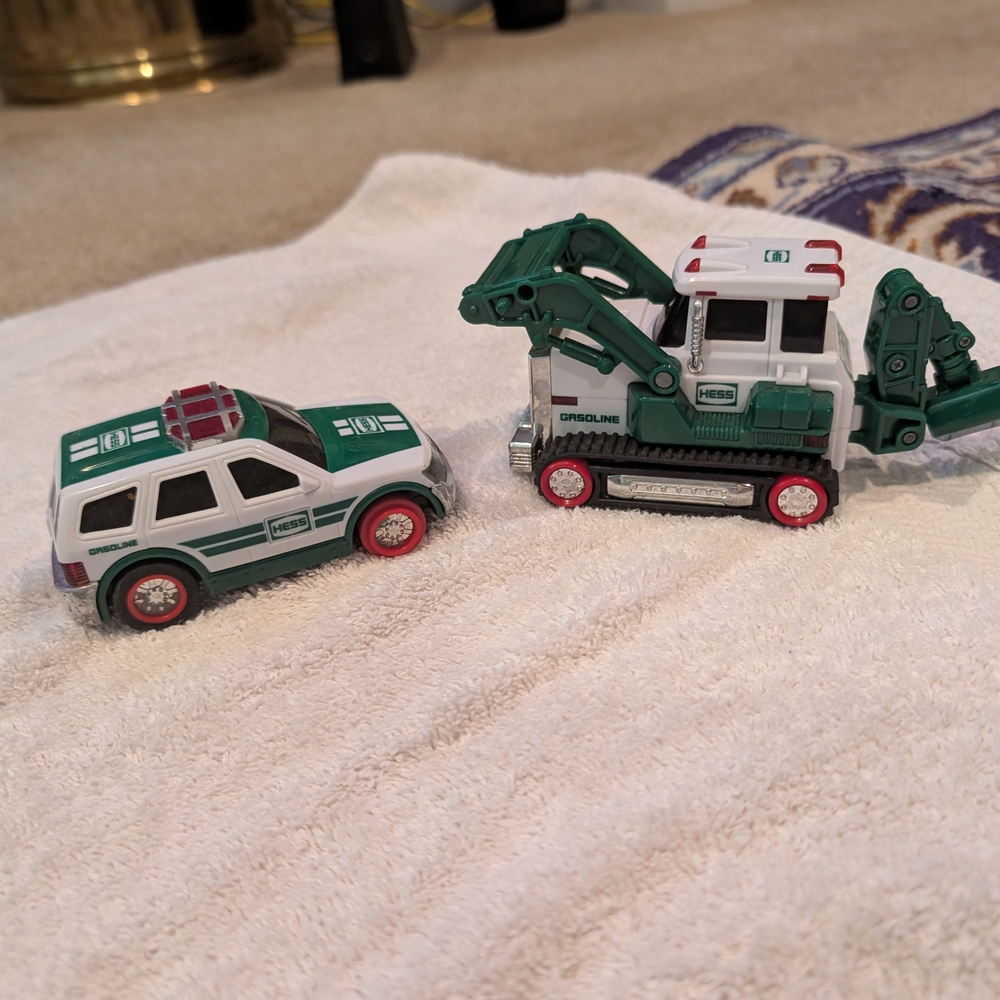 Green and White Toy Vehicle Set with Excavator and SUV